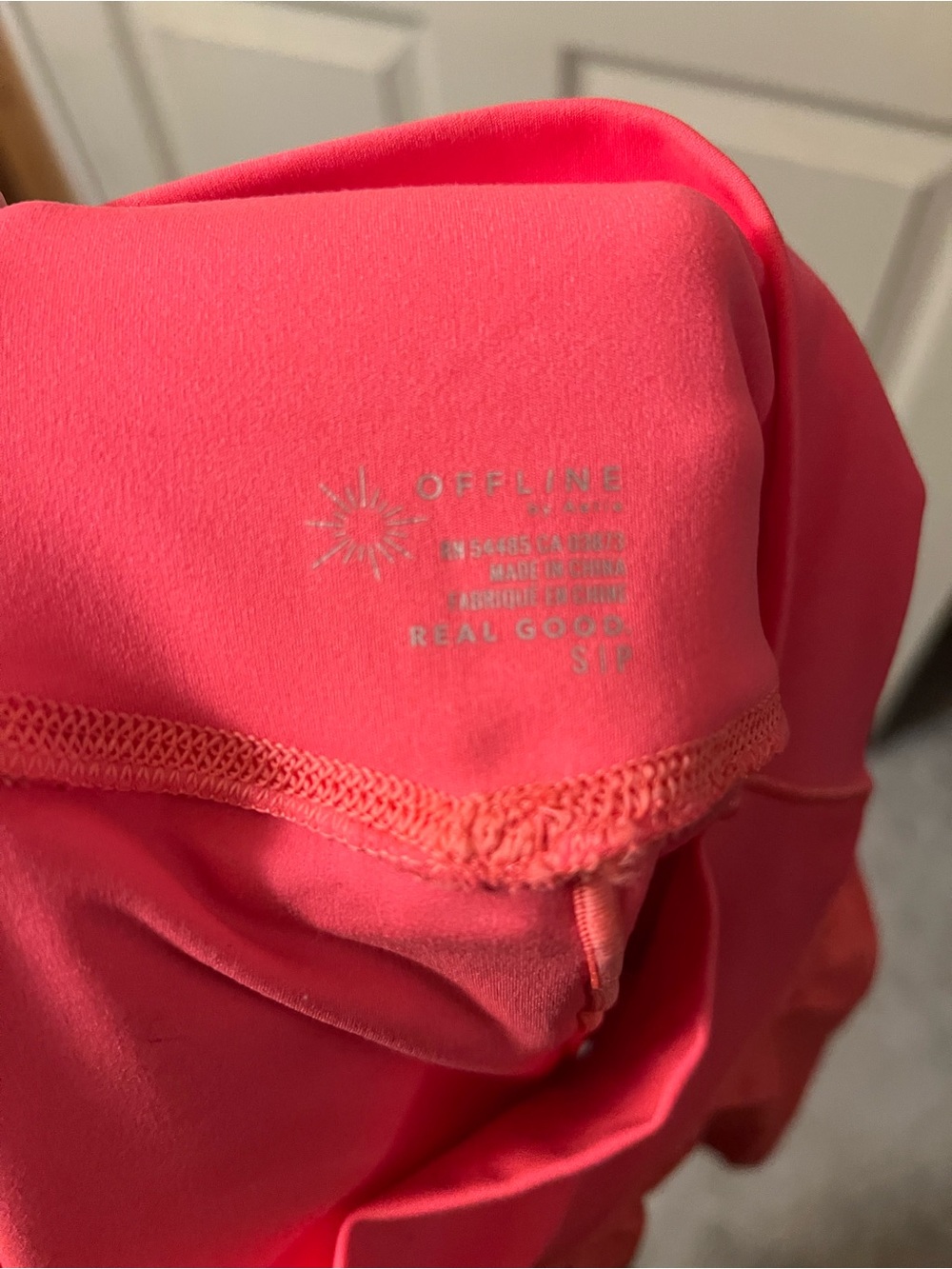 Offline By Aerie Coral Pink flowy ruffle shorts - Picture 3 of 3